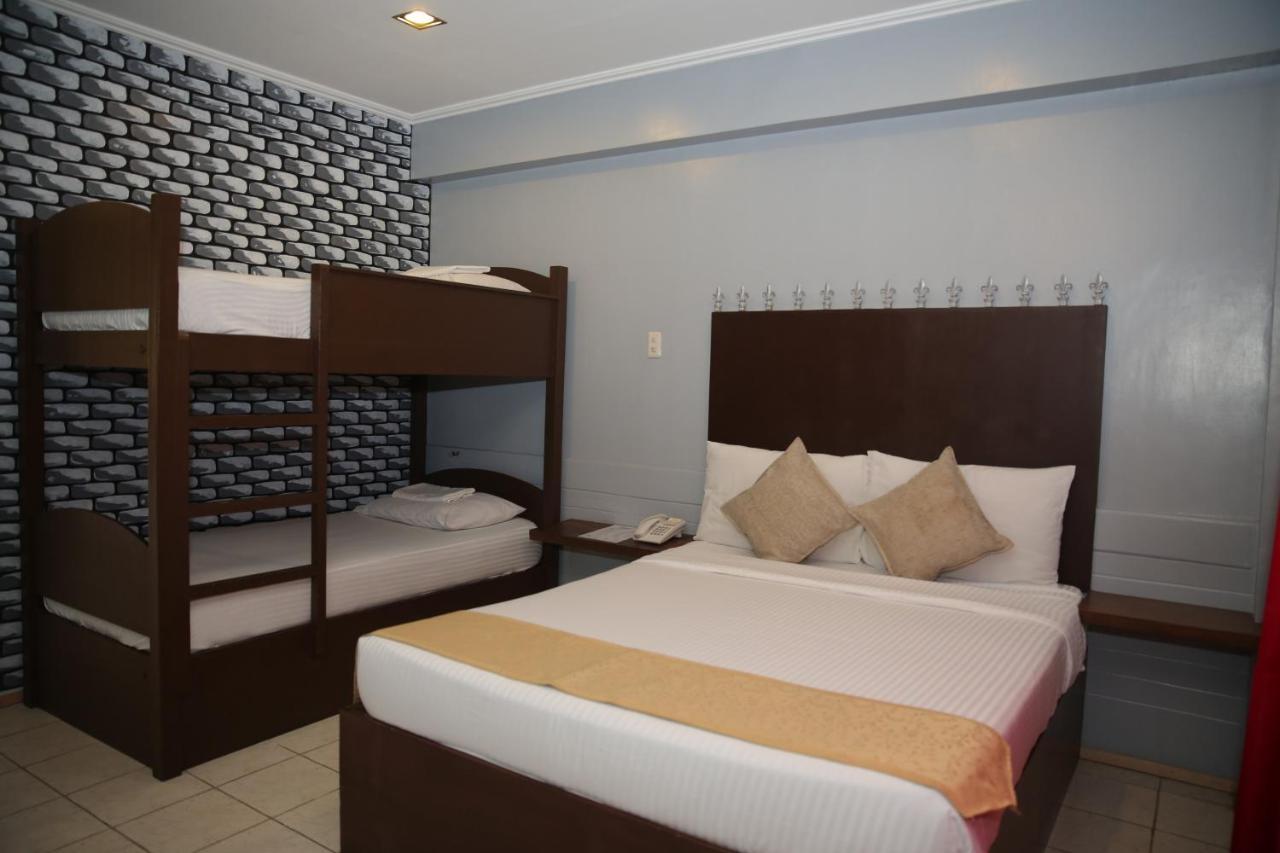 Eon Centennial Resort Hotel & Waterpark Ілоіло Екстер'єр фото